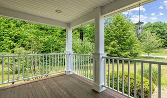 60 Lady Slipper Ln, Chester, NH 03036