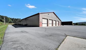 1942 PAPPY'S Ln, Orwigsburg, PA 17961