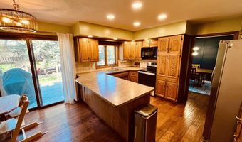 407 NE 17th Ave, Aberdeen, SD 57401