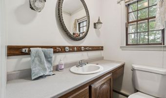 209 Mallego Rd, Barrington, NH 03825