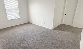 6826 Earlswood Dr, Indianapolis, IN 46217