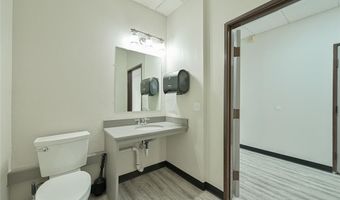 7012 NW 63rd St, Bethany, OK 73008