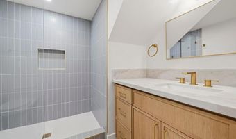 6739 Cantil St, Carlsbad, CA 92009