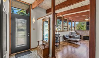 25 Logan Rd, Alton, IL 62002