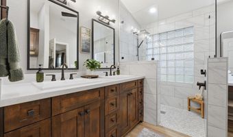 640 N ALDER Dr, Chandler, AZ 85226