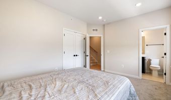 23156 HORSESHOE TRAIL Sq, Ashburn, VA 20148