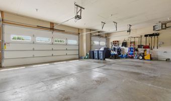 1209 Kettering Dr, Aberdeen, SD 57401