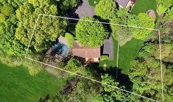 10 Sabin Dr, Airmont, NY 10901