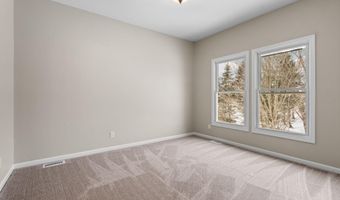 5971 Creekview Ct, Ann Arbor, MI 48108