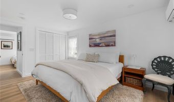13 Starboard Ave, Jamestown, RI 02835