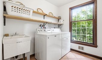 4206 Wembleton Dr, Allison Park, PA 15101