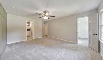 4929 Willow Crk, Woodstock, GA 30188