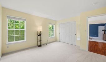 614 Whispering Willows Ct, Ballwin, MO 63021
