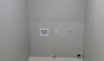 713 N Spears St, Alvarado, TX 76009
