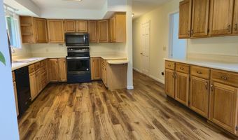 411 Augusta Rd, Belgrade, ME 04917