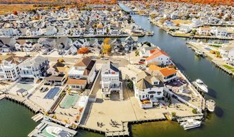 7 Travelers Way, Bayville, NJ 08721