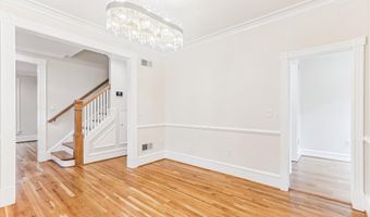973 POWHATAN St, Alexandria, VA 22314
