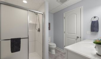 1600 Creeks Crossing Dr, Algonquin, IL 60102