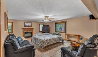 8324 SW Indian Hills Rd, Auburn, KS 66402