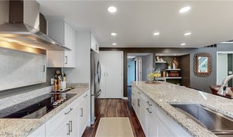 686-20 Fairington Ln, Aurora, OH 44202