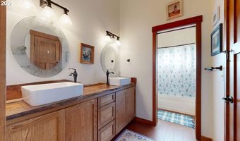15606 NAPA Ln, Brookings, OR 97415
