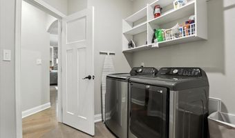1439 St Thomas Way, Alcoa, TN 37701