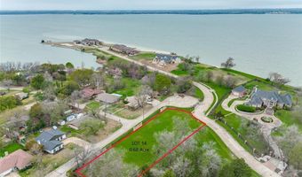 14 Peninsula Ct, Heath, TX 75032