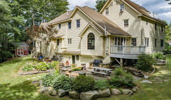 43 Darling Parke Dr, Bangor, ME 04401