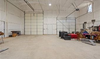 810 Gene Autry Rd, Ardmore, OK 73401