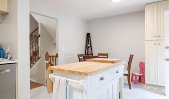 6005 BINGLEY Rd, Alexandria, VA 22315