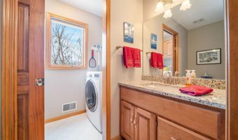 W6063 STRAWFLOWER Drive, Appleton, WI 54915