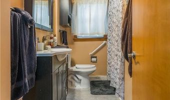 415 E Hawthorne St, Albert Lea, MN 56007