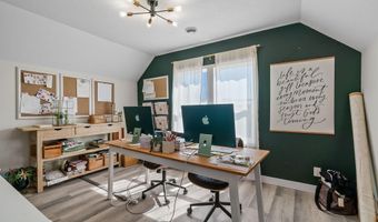 623 E Main St, Anoka, MN 55303