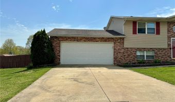 401 Chelsea Ct, Godfrey, IL 62035