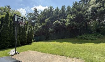 9209 E PARKHILL Dr, Bethesda, MD 20814