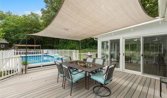 15 Bestwick Trl, Coventry, RI 02816