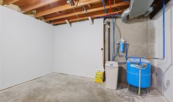 17341 N 158th St, Basehor, KS 66007