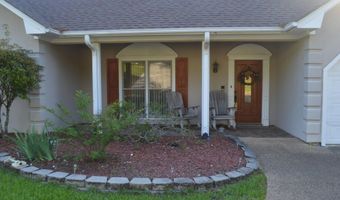 421 Woodlands Cir, Brandon, MS 39047