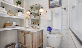 22 School St Mystic, Stonington, CT 06355