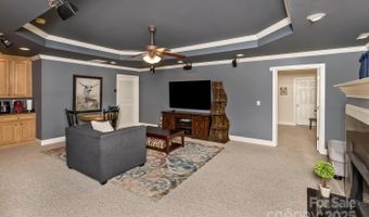 33 Stone House Rd, Arden, NC 28704