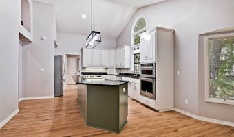 15 Cambria Ln, Bella Vista, AR 72715