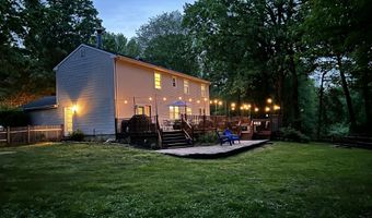 19 Stanley Ln, Middletown, NJ 07748