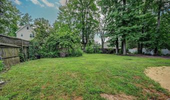 10 7th St, Aberdeen, NJ 07747