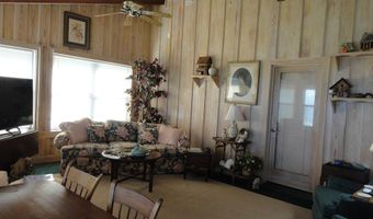 130 Bay Ave, Apalachicola, FL 32320