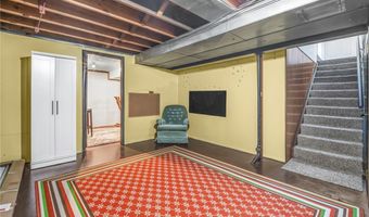 584 Stanley Rd, Akron, OH 44312