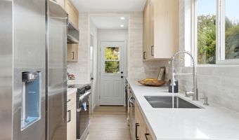 2013 Dolphin Dr, Aptos, CA 95003