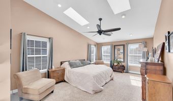 928 Seaman Ave, Beachwood, NJ 08722