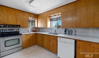 931 Robertson St, Buhl, ID 83316