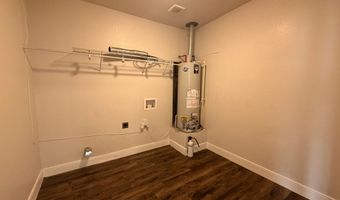 104 Sunset Cir, Alvarado, TX 76009