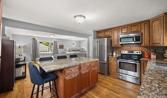 38 County St, Blackstone, MA 01504